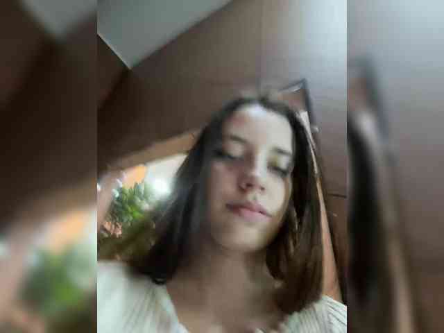 FunnyBanny0312 webcam