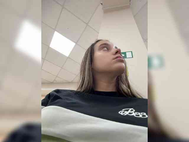 FunnyBanny0312 webcam