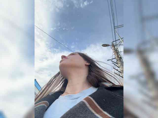 FunnyBanny0312 webcam