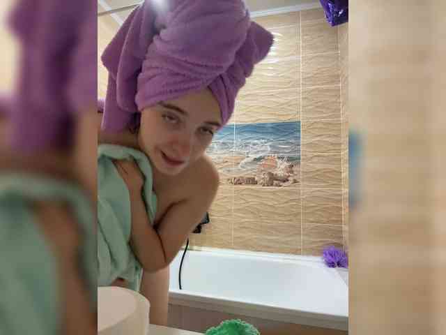 FunnyBanny0312 webcam