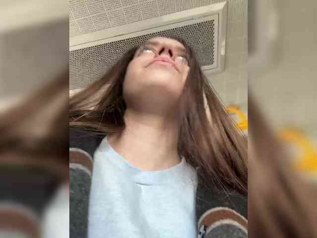 FunnyBanny0312 webcam