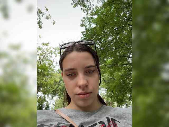 FunnyBanny0312 webcam