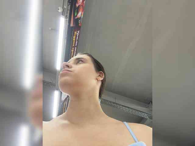 FunnyBanny0312 webcam