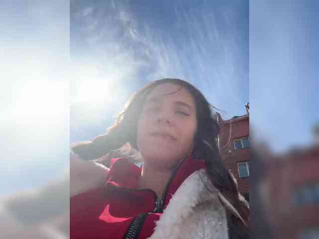 FunnyBanny0312 webcam