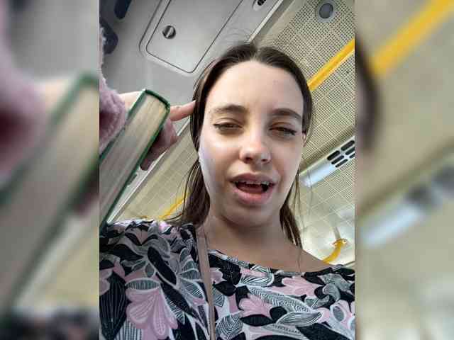 FunnyBanny0312 webcam