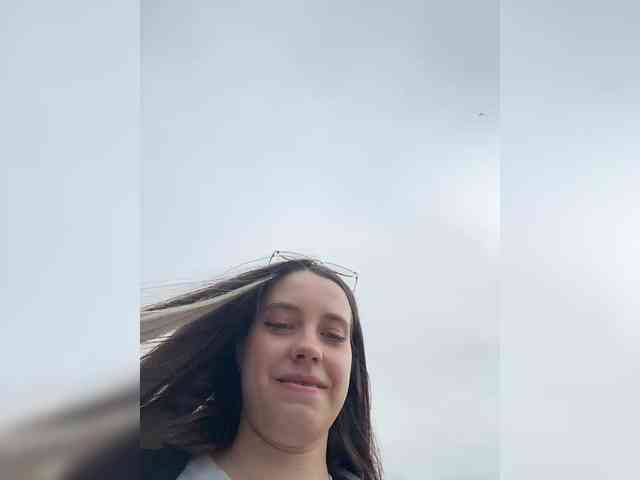 FunnyBanny0312 webcam