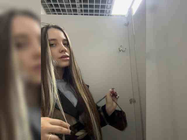 FunnyBanny0312 webcam