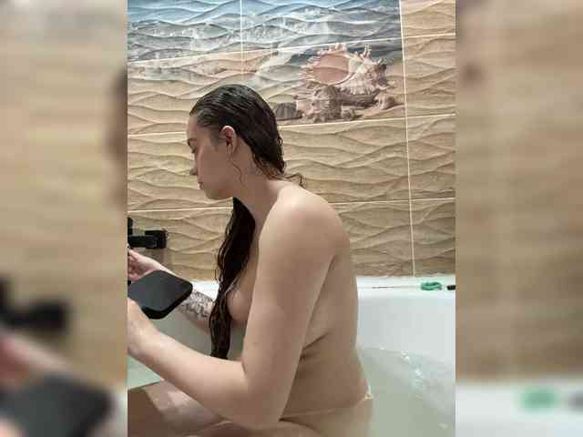 FunnyBanny0312 webcam