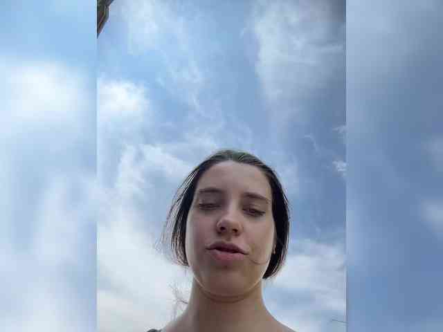FunnyBanny0312 webcam