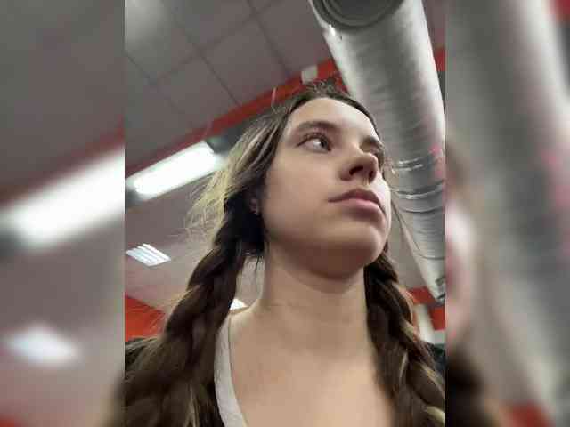 FunnyBanny0312 webcam