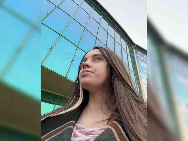 FunnyBanny0312 webcam