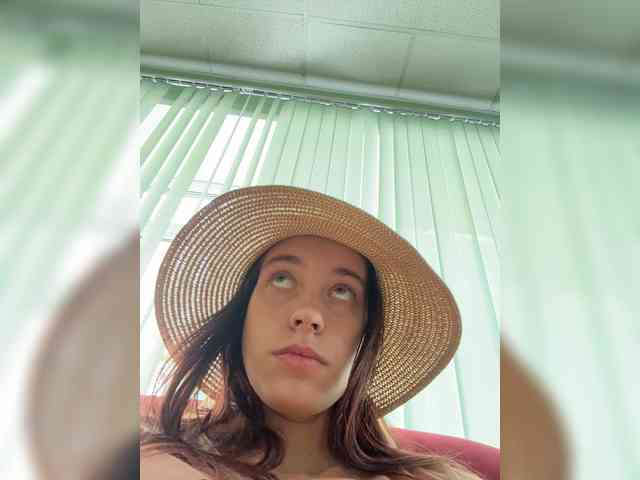 FunnyBanny0312 webcam