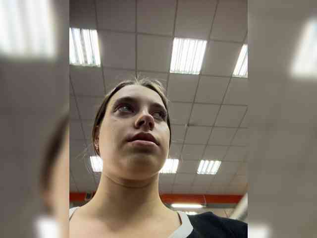 FunnyBanny0312 webcam