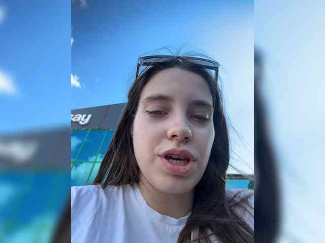 FunnyBanny0312 webcam