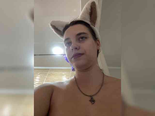 FunnyBanny0312 webcam