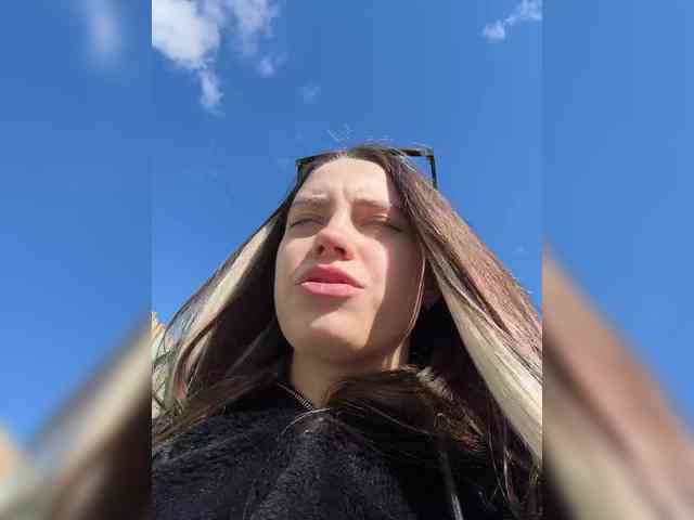 FunnyBanny0312 webcam