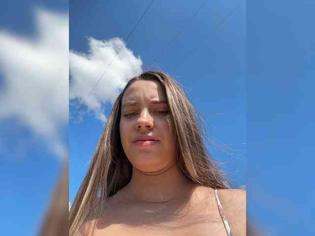 FunnyBanny0312 webcam