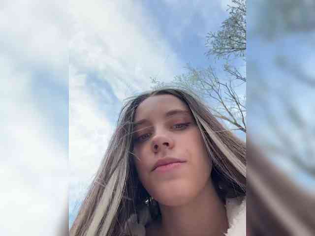 FunnyBanny0312 webcam