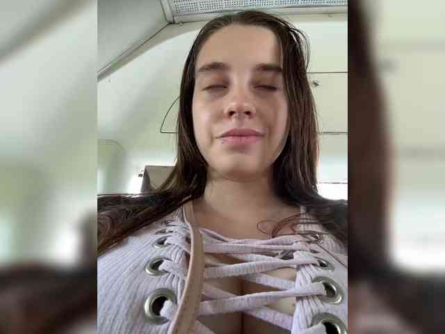 FunnyBanny0312 webcam