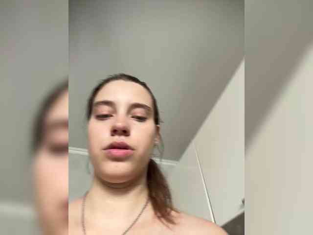 FunnyBanny0312 webcam