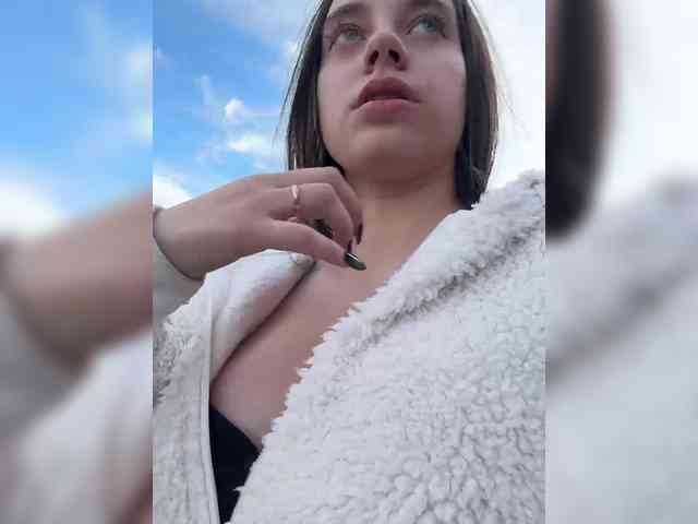 FunnyBanny0312 webcam