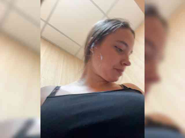 FunnyBanny0312 webcam