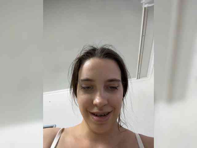 FunnyBanny0312 webcam