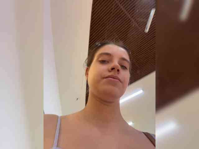 FunnyBanny0312 webcam