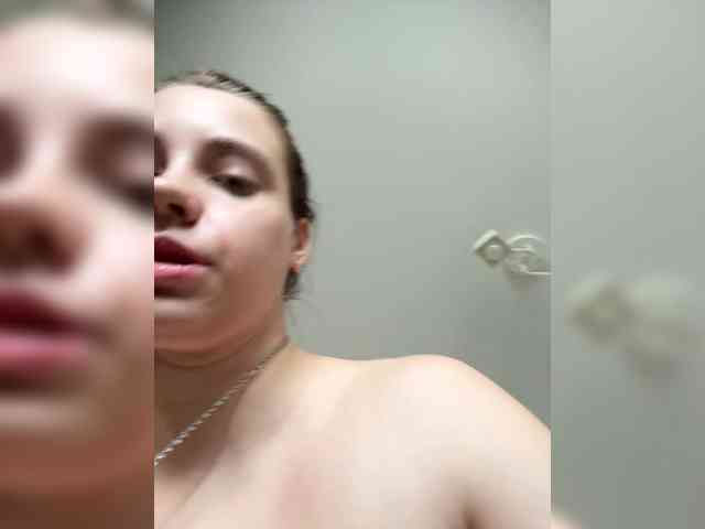 FunnyBanny0312 webcam