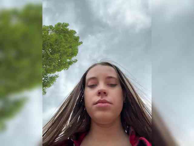 FunnyBanny0312 webcam