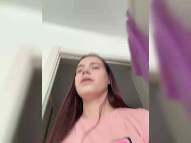 FunnyBanny0312 webcam
