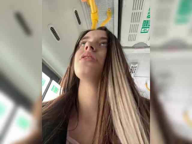 FunnyBanny0312 webcam