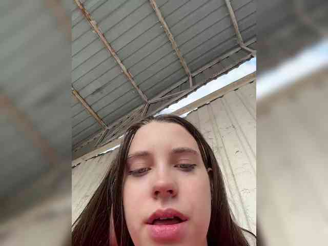 FunnyBanny0312 webcam