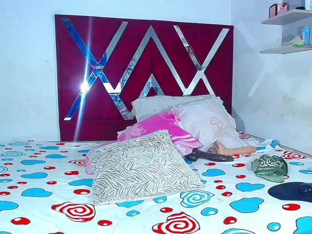 danisabrown live cam on BongaCams