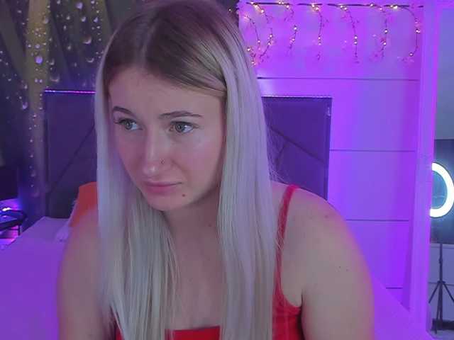 HollyTaillor live cam