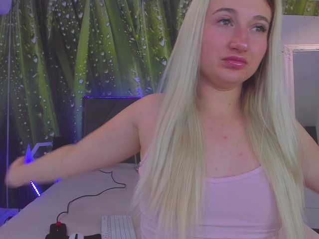 HollyTaillor