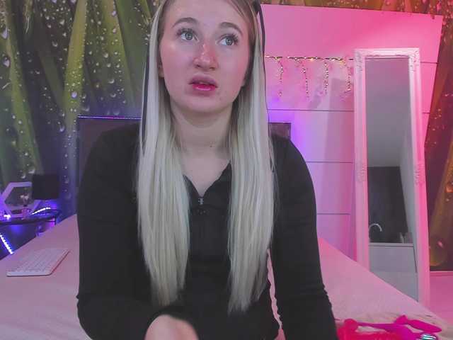 HollyTaillor