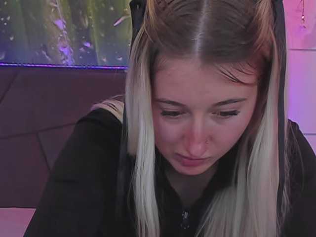 HollyTaillor live cam on BongaCams