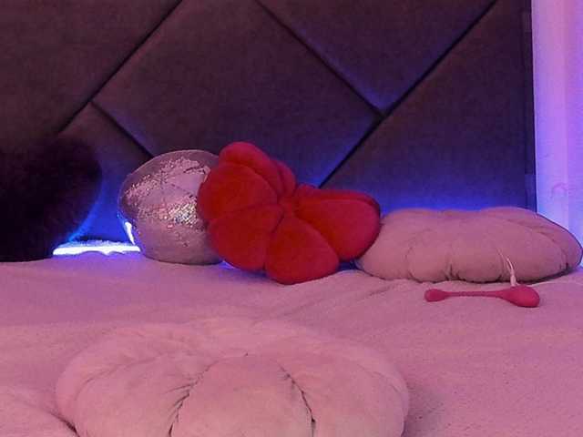 HollyTaillor live cam on BongaCams