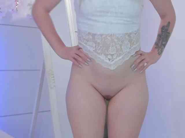 HollyTaillor webcam