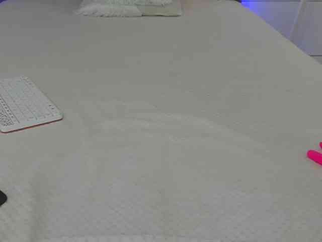 HollyTaillor webcam