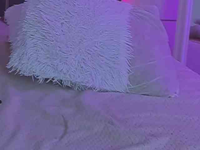 HollyTaillor webcam