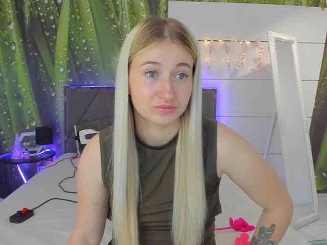 HollyTaillor webcam