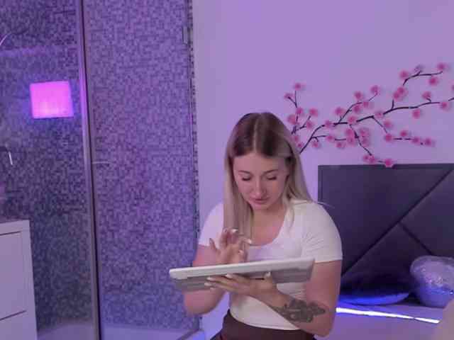 HollyTaillor