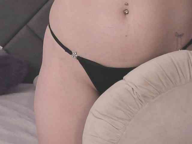 HollyTaillor webcam