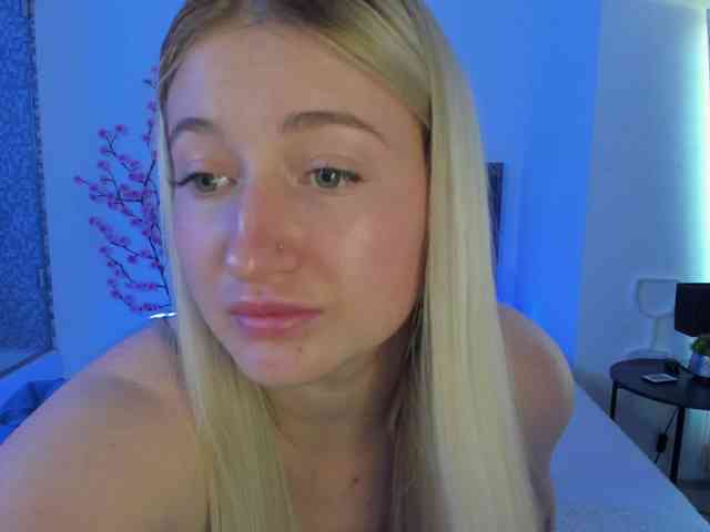 HollyTaillor webcam