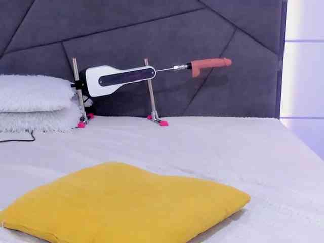 HollyTaillor webcam