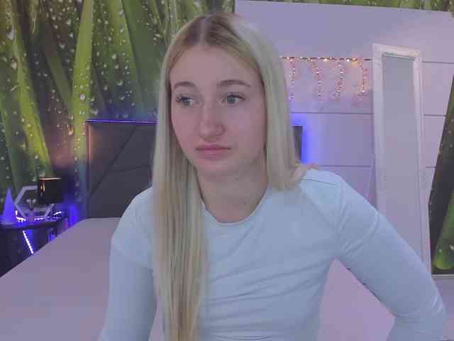 HollyTaillor webcam