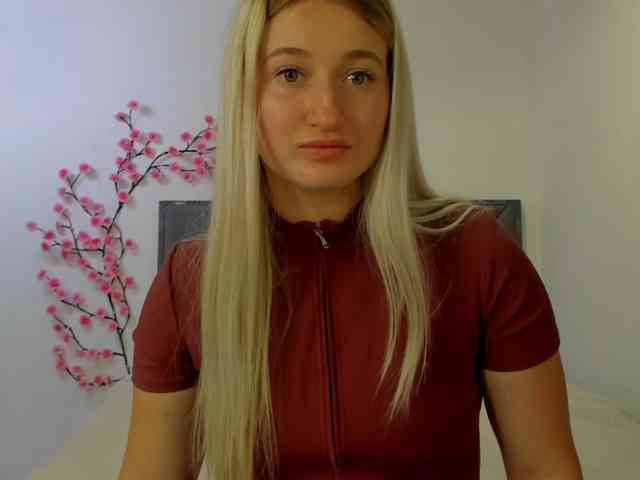 Модель: HollyTaillor