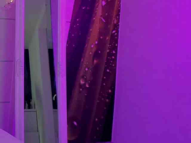 HollyTaillor webcam